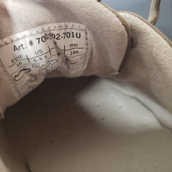 MBT Women's Faraja Walking Shoe in Leather - Size 5-5.5‎ - Picture 11 of 11